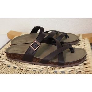 madden girl bartlett sandal